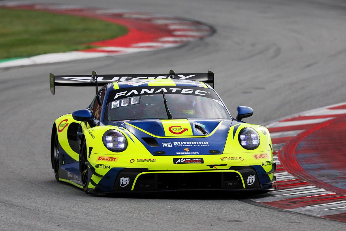 Porsche 992 GT3 R