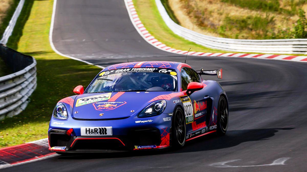 Max Verstappen Porsche Cayman GT4