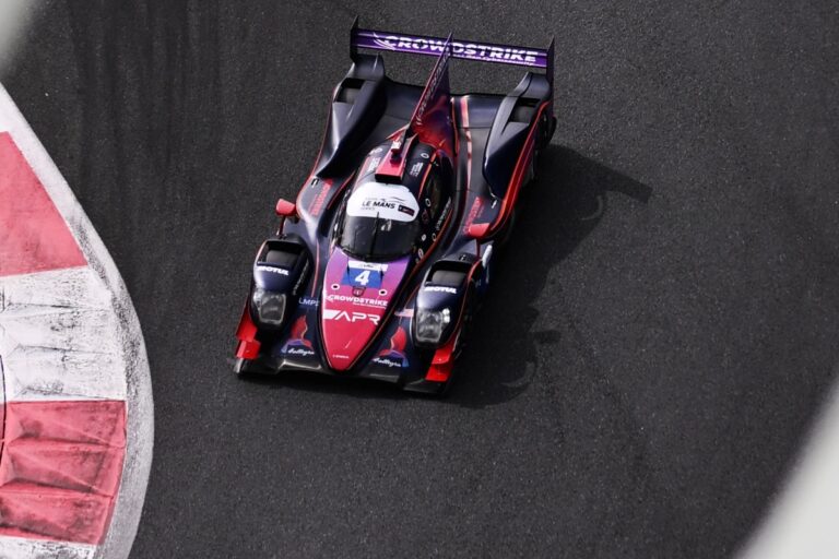 CrowdStrike Racing by APR