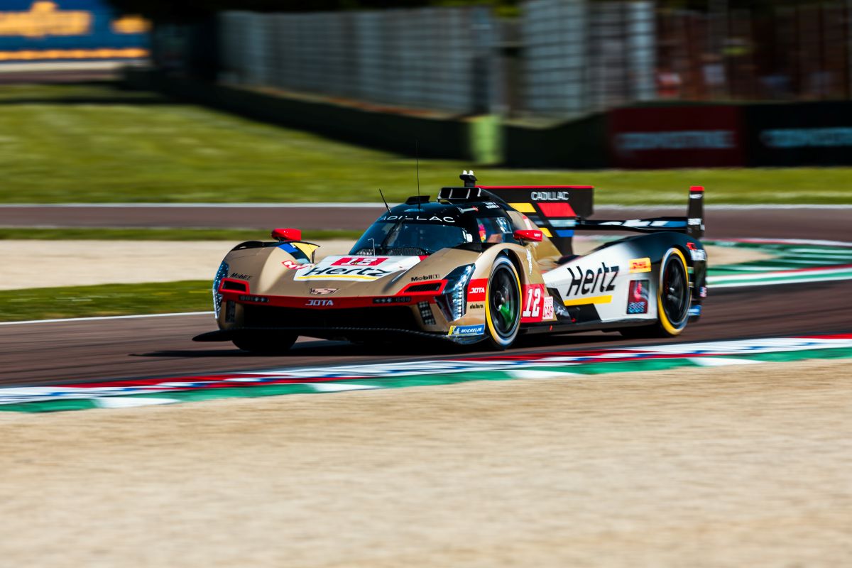 Cadillac Hertz Team Jota