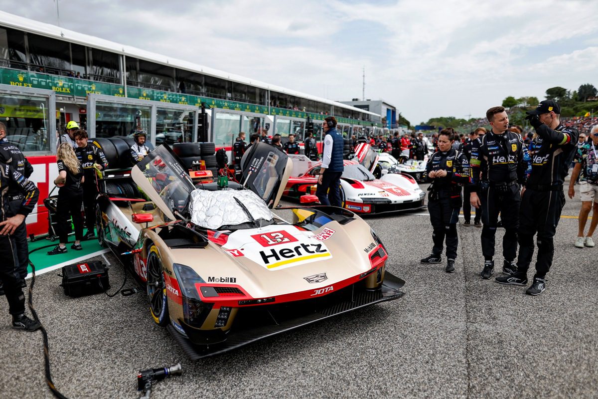Cadillac Hertz Team Jota