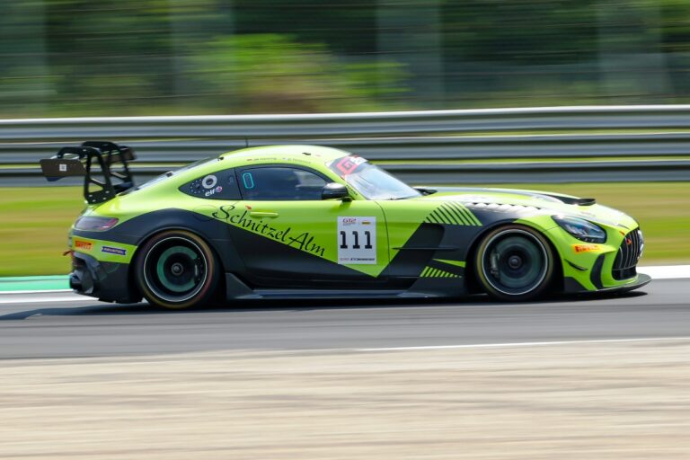 SR Motorsport by Schnitzelalm