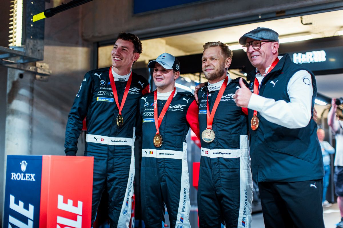 BMW team WRT