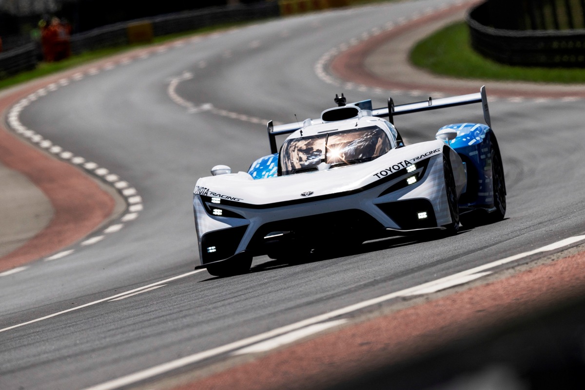 Toyota Racing TR LH2
